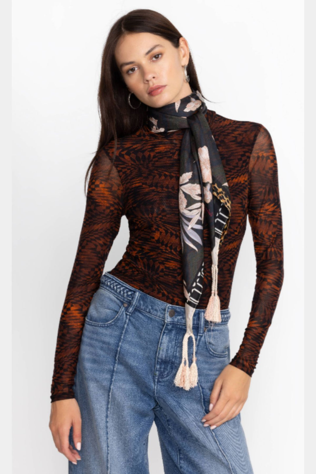 Nido Scarf