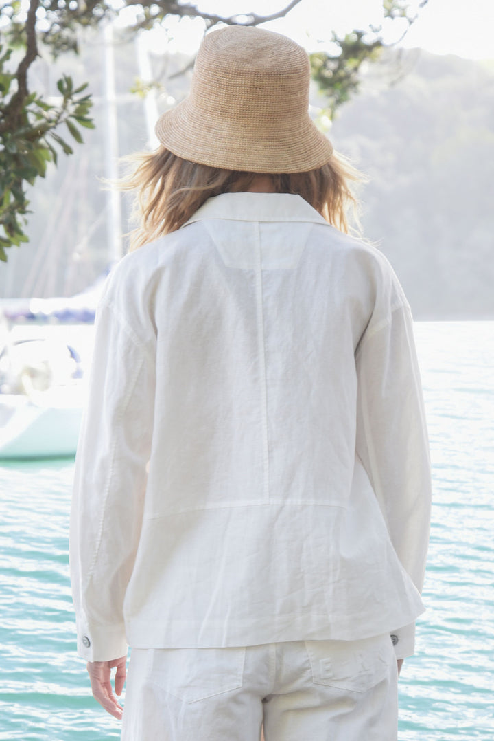 BUTTONED & EM-BOSSY Jacket (White)