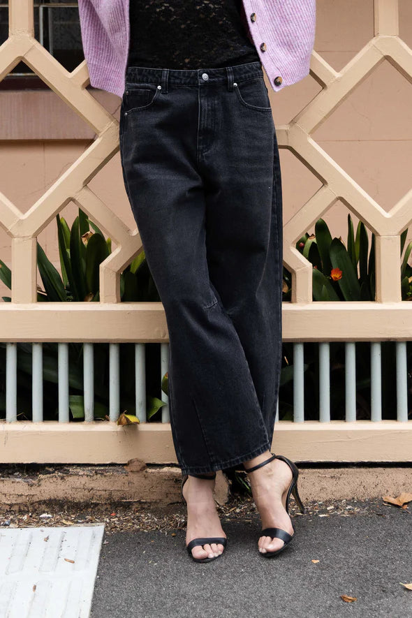Barrel Jean (Black)