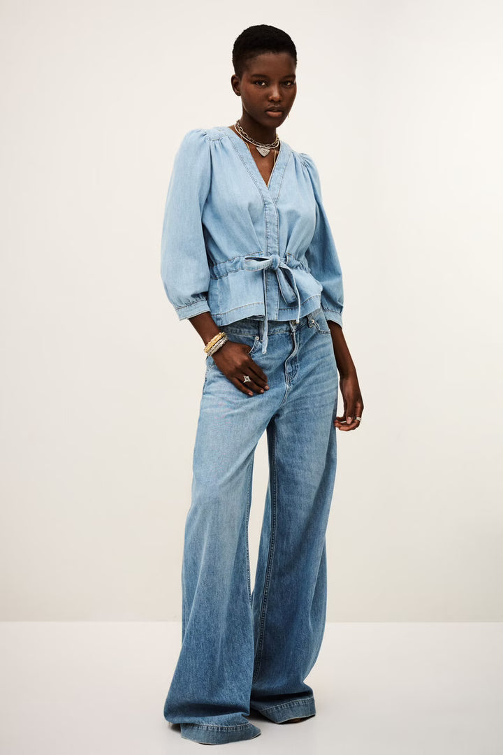 LAVINA Top (Light Used Blue)