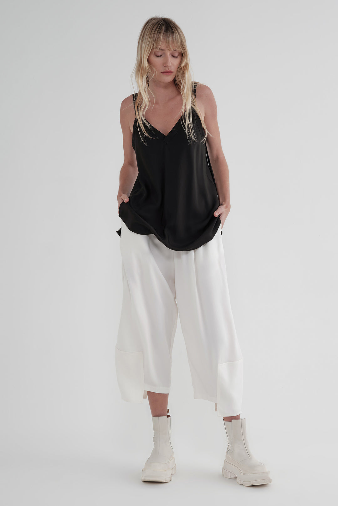 Refined Inherent Tank (Black)