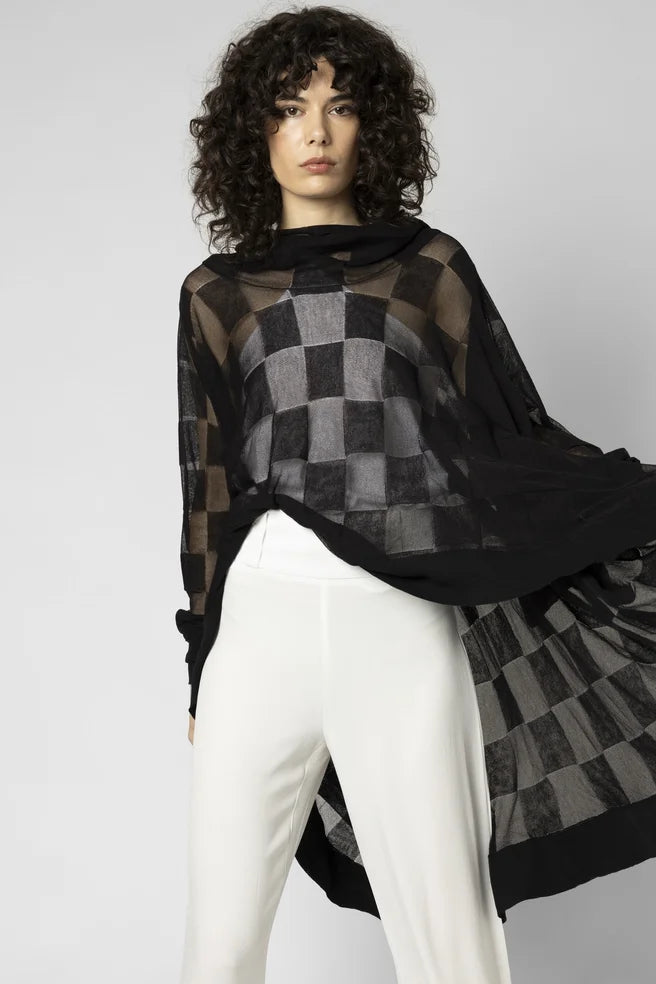 Reversed Square Oblique (Black)