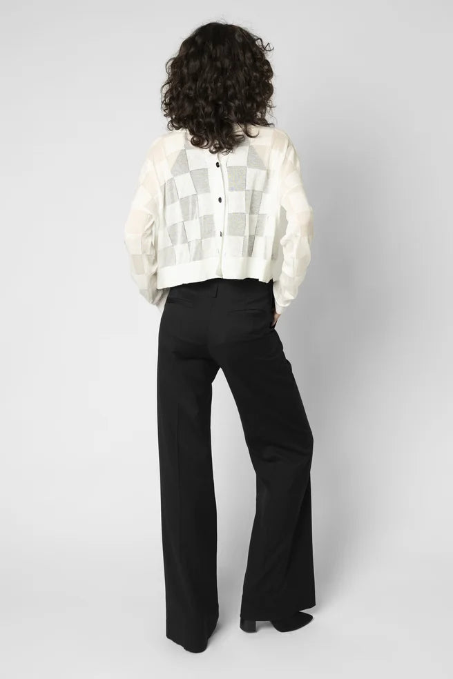 Reversed Square Catch Cardi (Ivory)