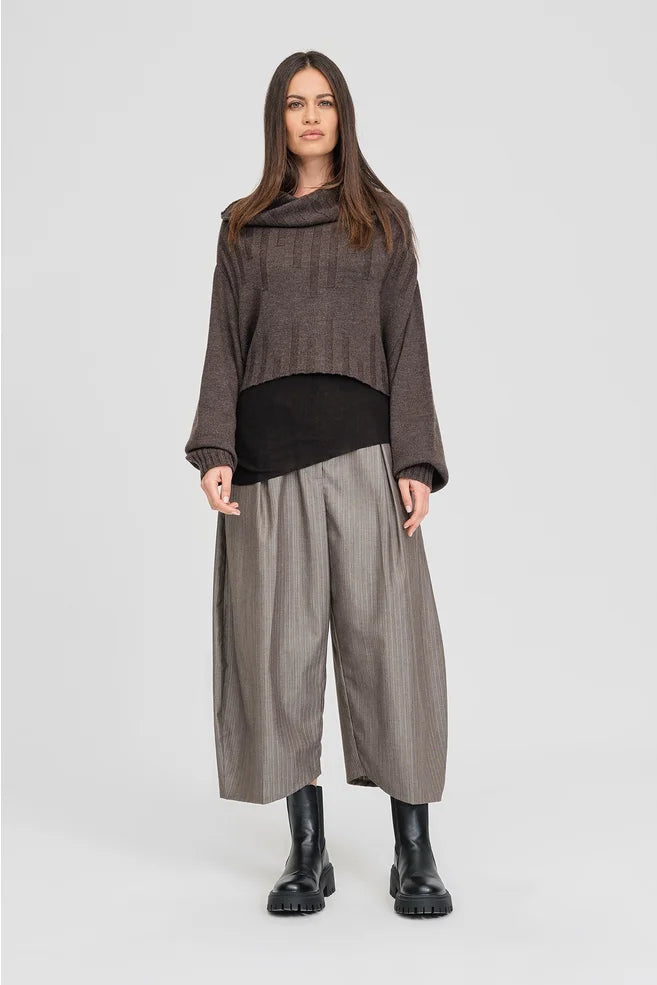 Ribbed Reversible Uphold Sweater (Chocolate)