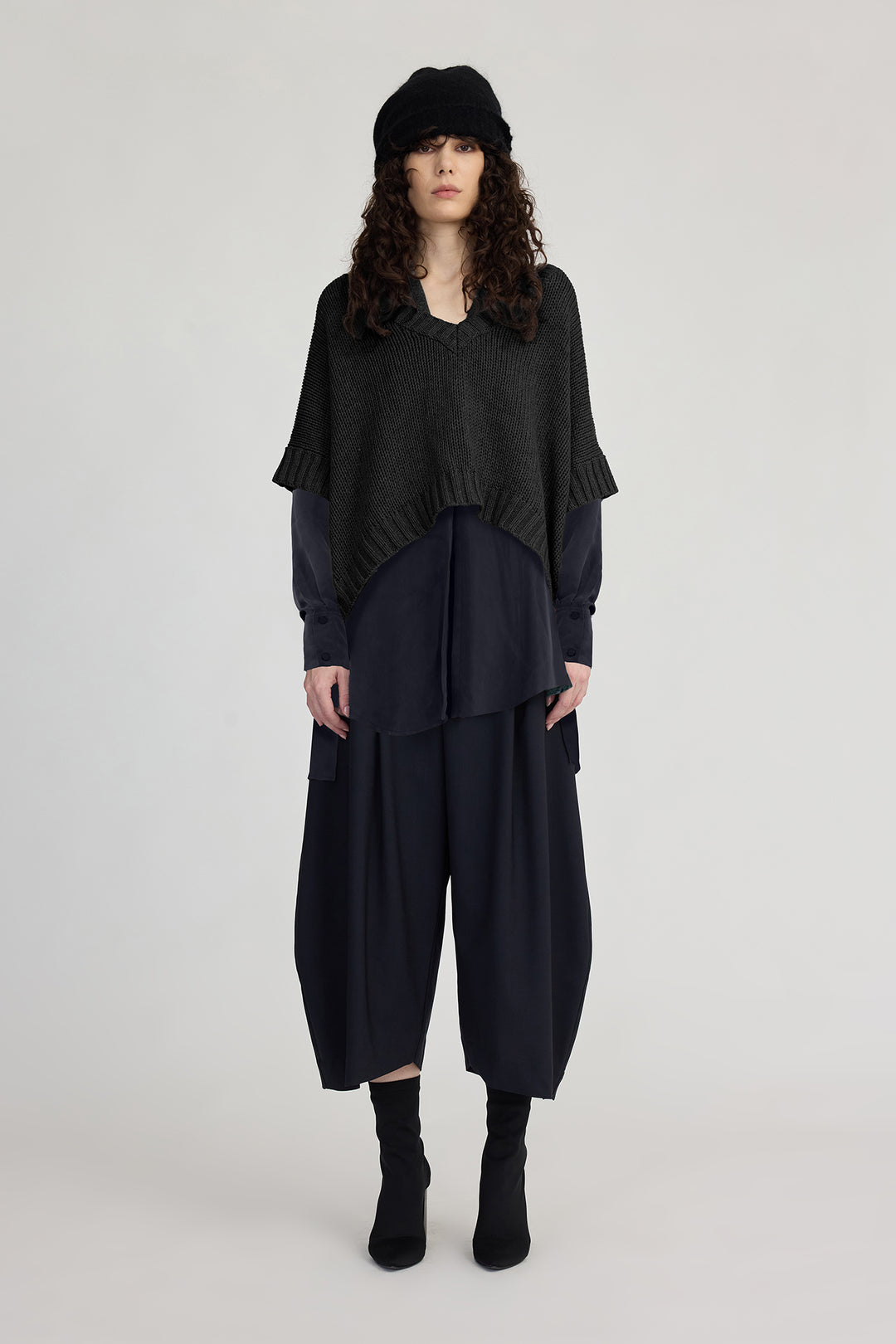 Petite Fade Sweater (Black)