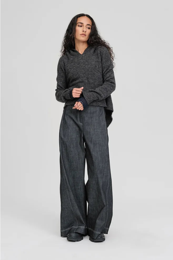 Contrast Perspective Hoodie (Charcoal/Black)