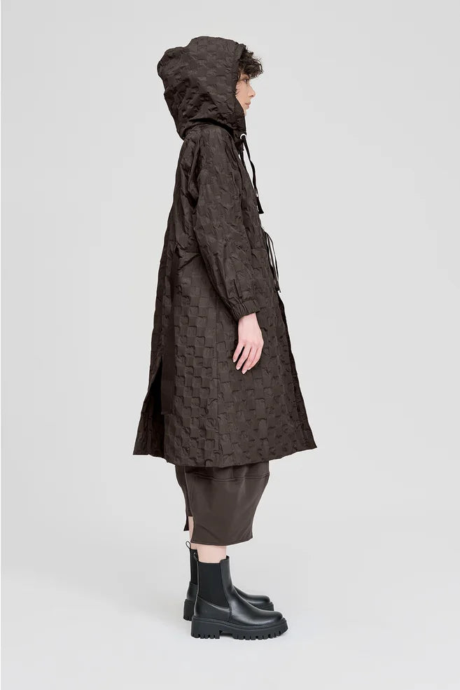 Textured Ascribe Raincoat (Pinecone)