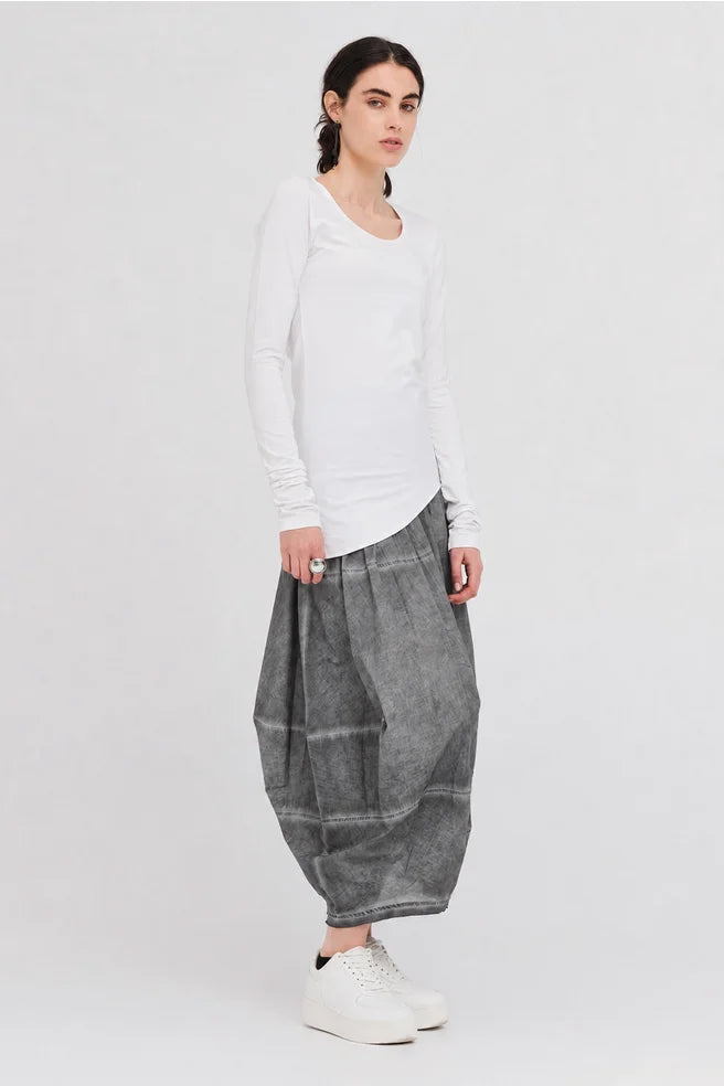 Difference Skirt  (Blackened Grey)