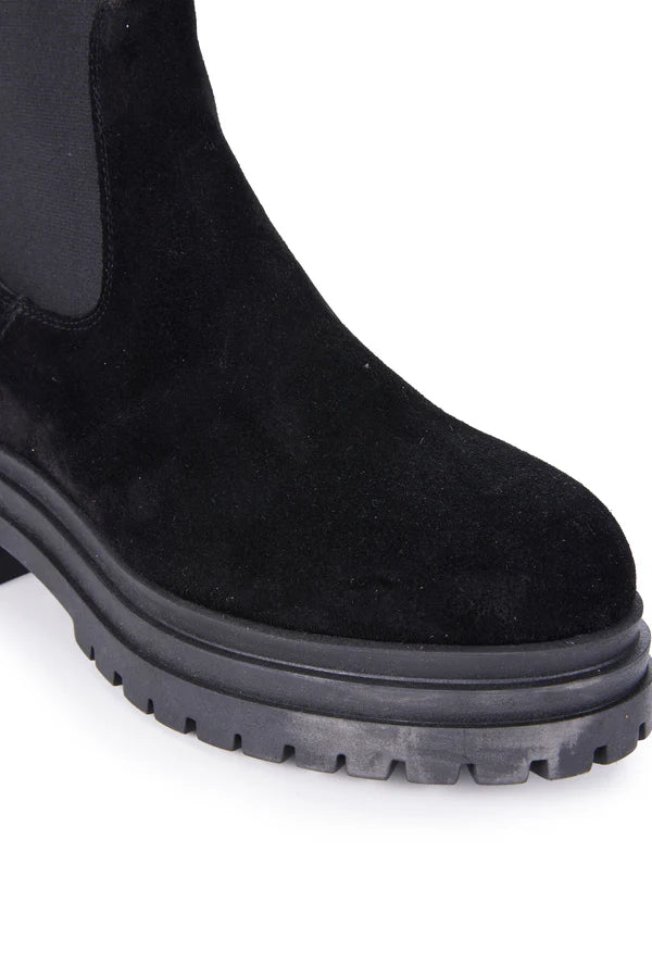 Valley Suede Boot (Black)