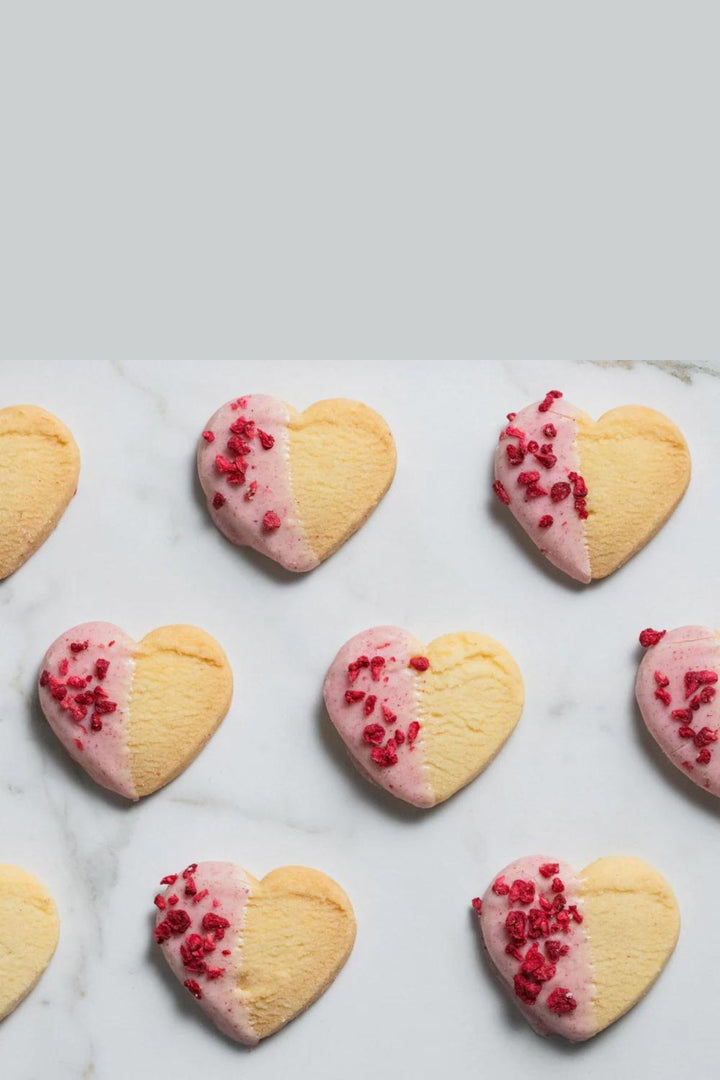 Festive Cracker - Raspberry Shortbread Hearts