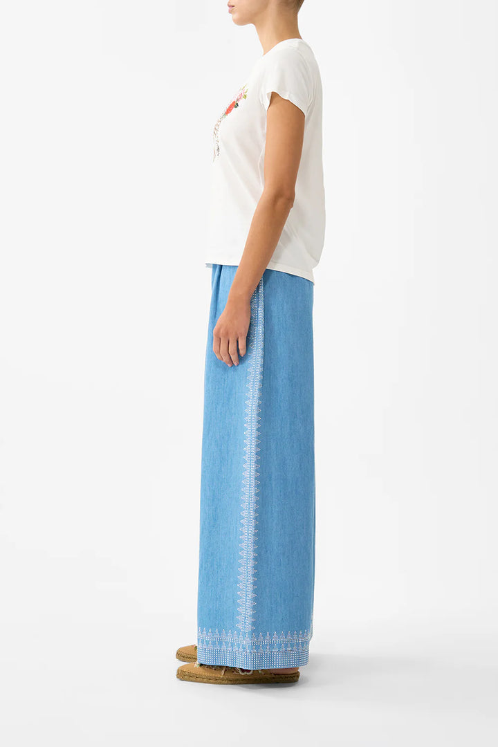 SLIM FIT ROUND NECK T-SHIRT (OLE OLE)