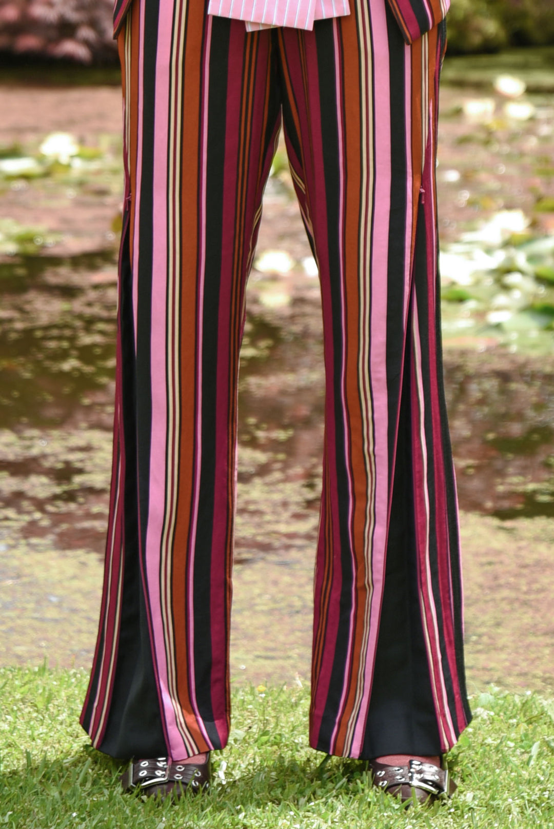 ZIP TO BE SQUARE Pant (pink multi stripe)