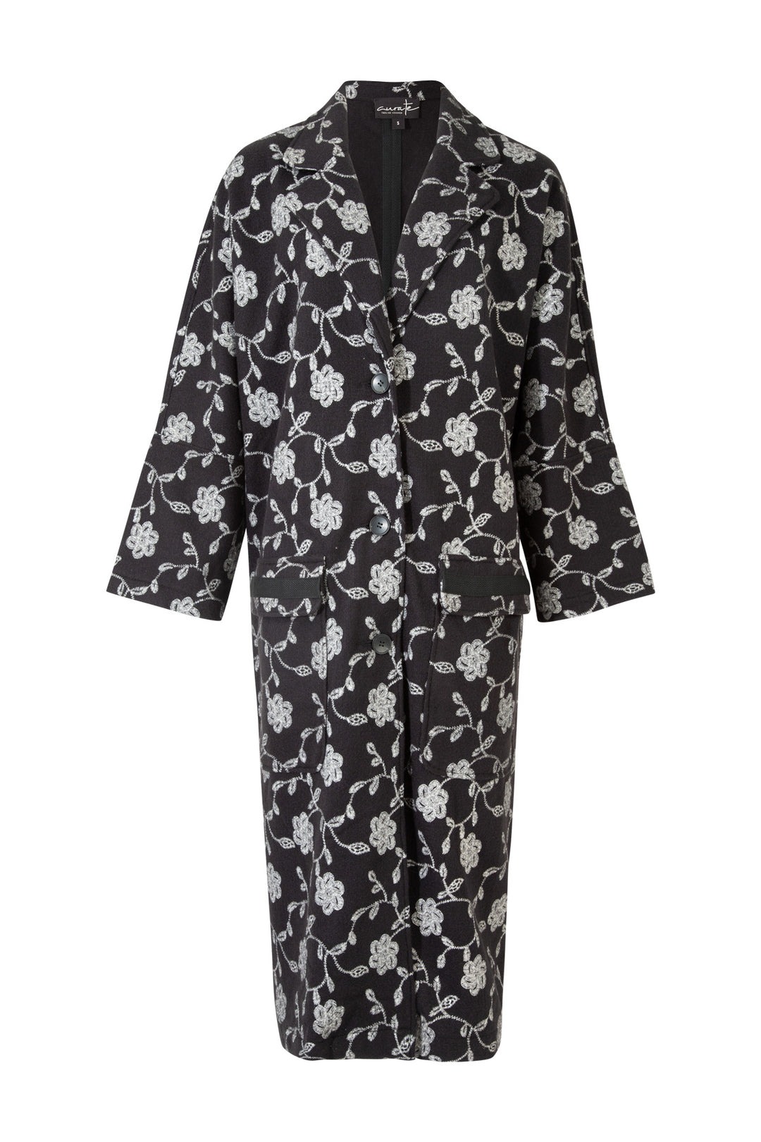 BY THE COAT Coat (Black)