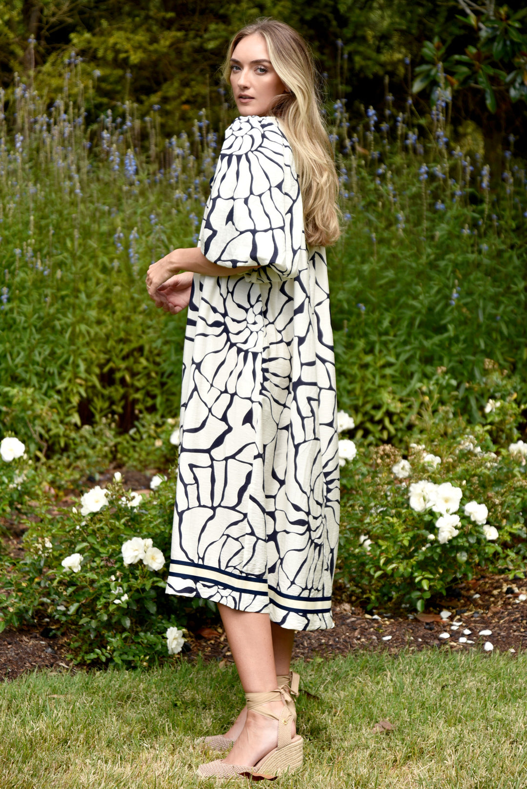 STYLE IN EXCESS Dress (shells)