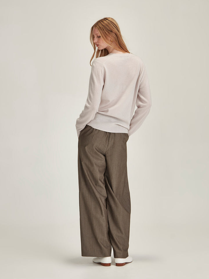 Lucy Cashmere V Neck (Vapour)