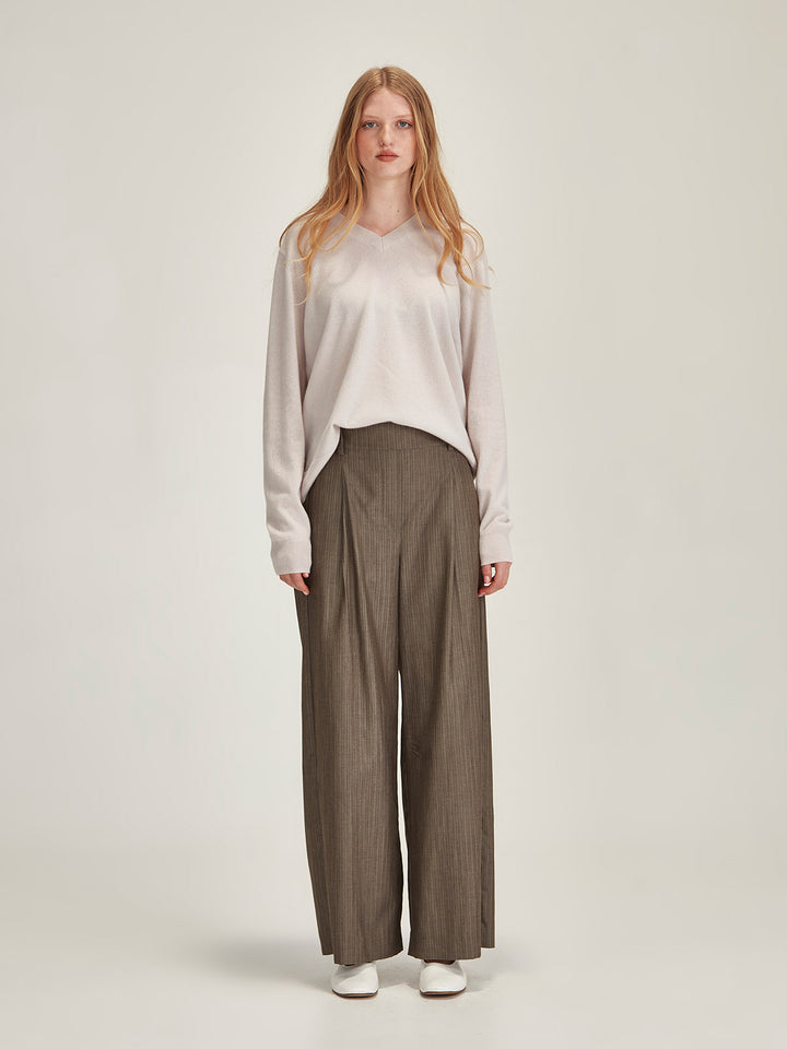 Lucy Cashmere V Neck (Vapour)