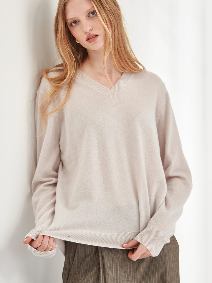 Lucy Cashmere V Neck (Vapour)