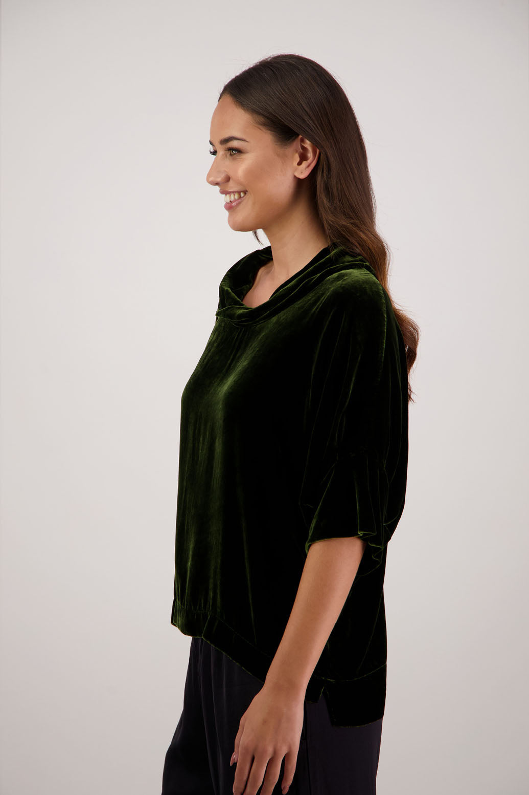 Hanley Velvet Top (Khaki)
