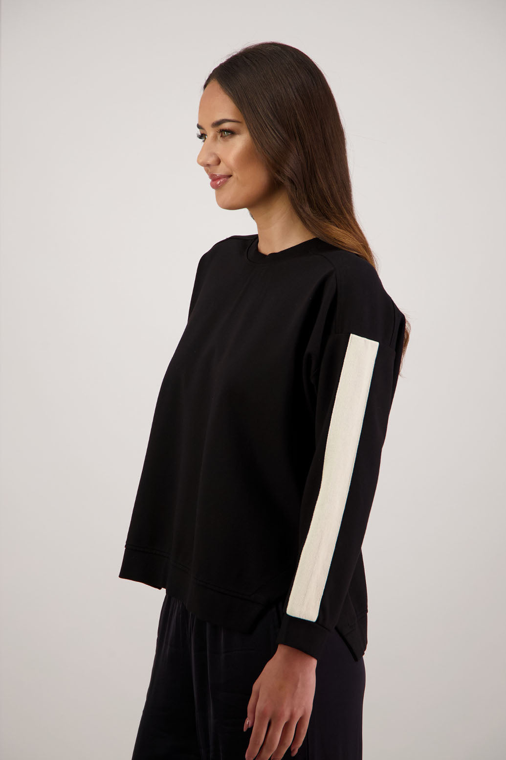 Holmes Top (Black)