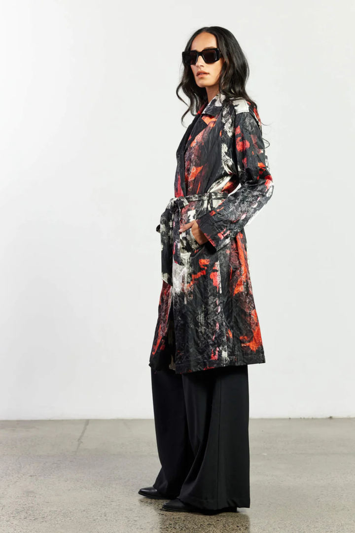 Elletra Trenchcoat (Black / White / Red)