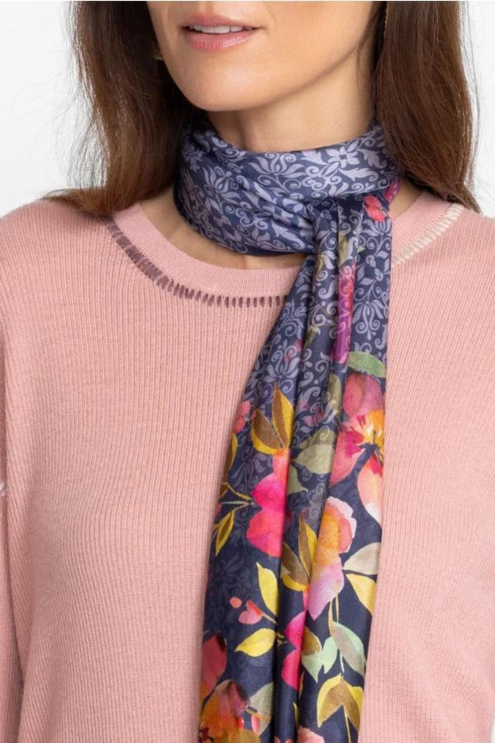 LOCUST SCARF