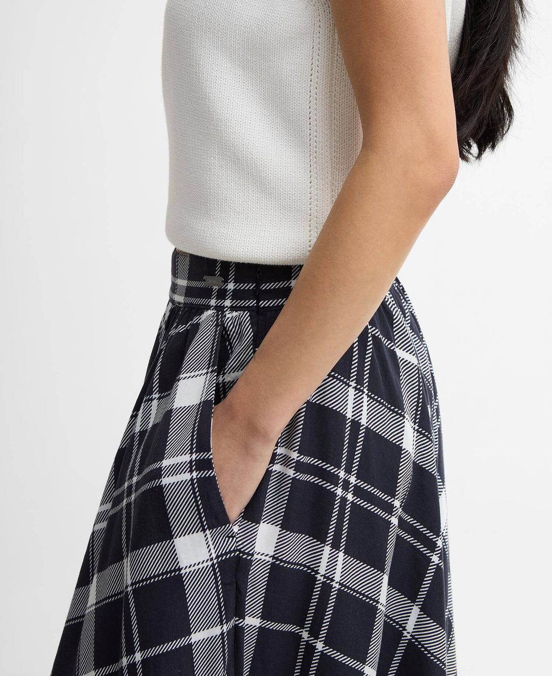 Baiton  Midi Skirt (Dark Navy/White  Check)