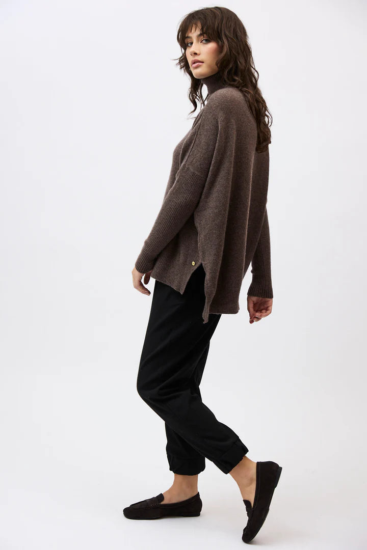 Gigi Step Roll Neck (Espresso)