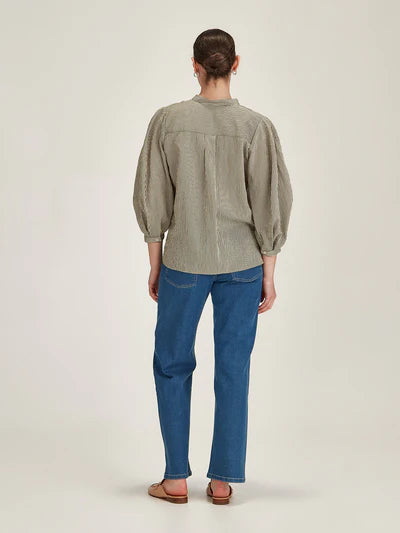 Juko Straight Jean (Mid Wash)