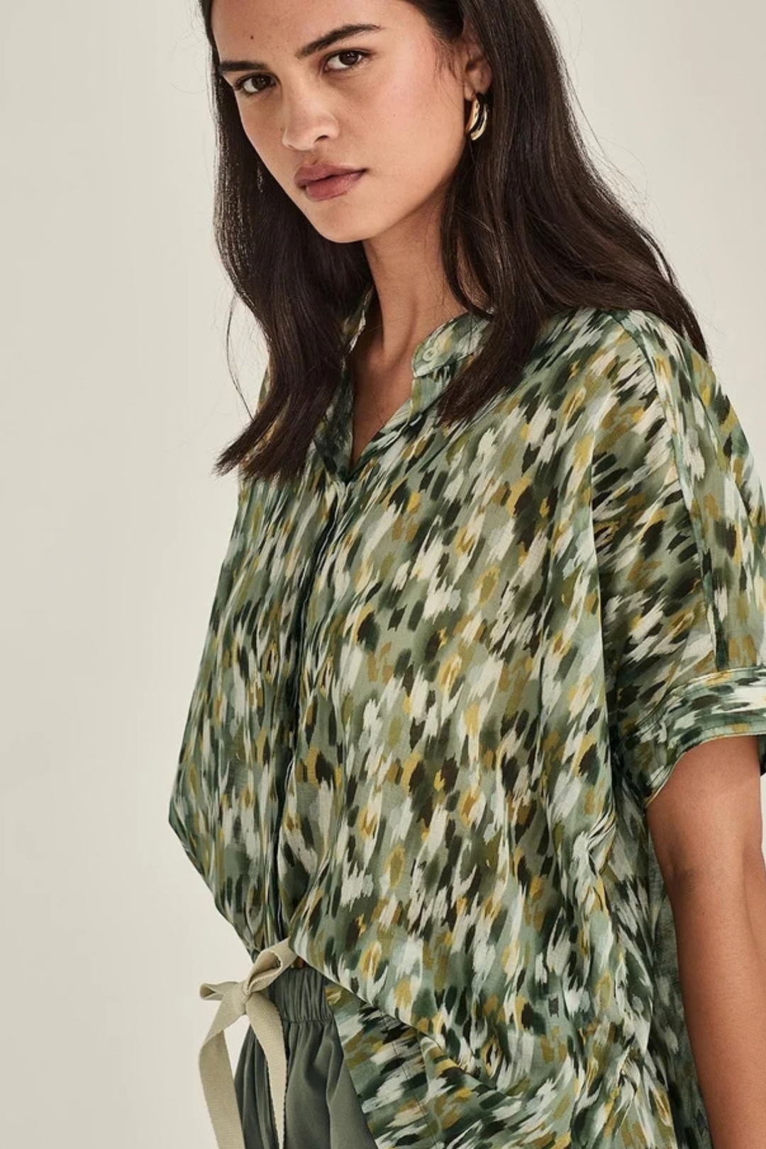 Helene Print Top (Khaki Brush)