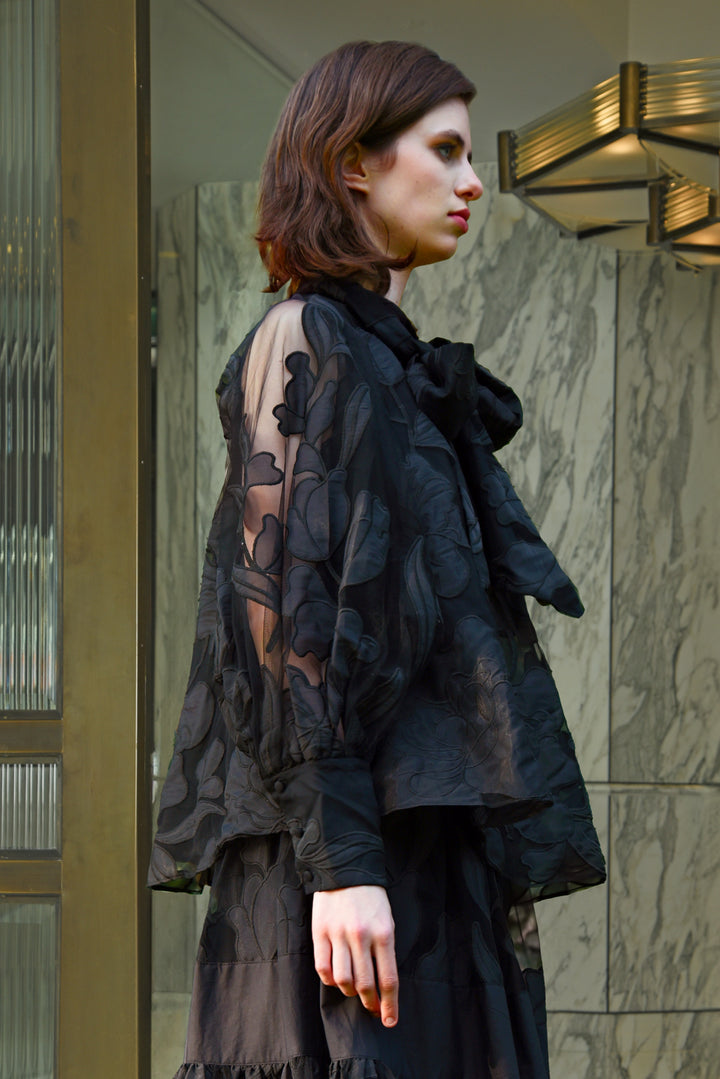 ON A SHEER DAY Blouse (Black)
