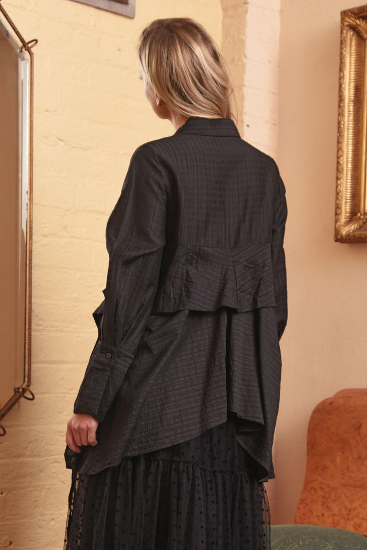 TUCKERED OUT Shirt (Black)