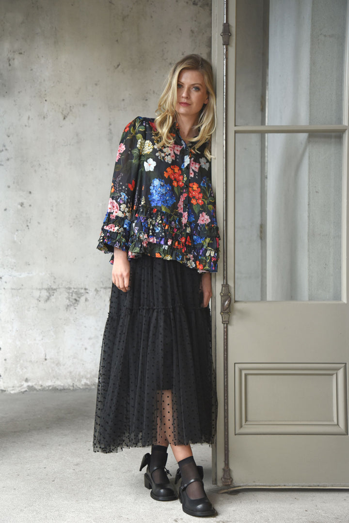 YOU GIVE ME THE FRILLS Blouse (Black Floral)