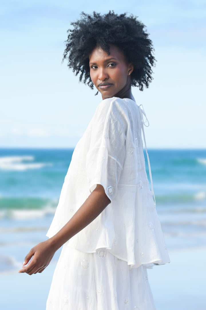 SAY A LITTLE FLARE Top (White)