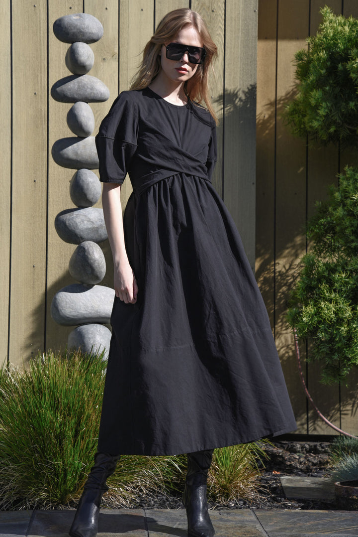 CAUGHT IN A TWIST Dress (Black)