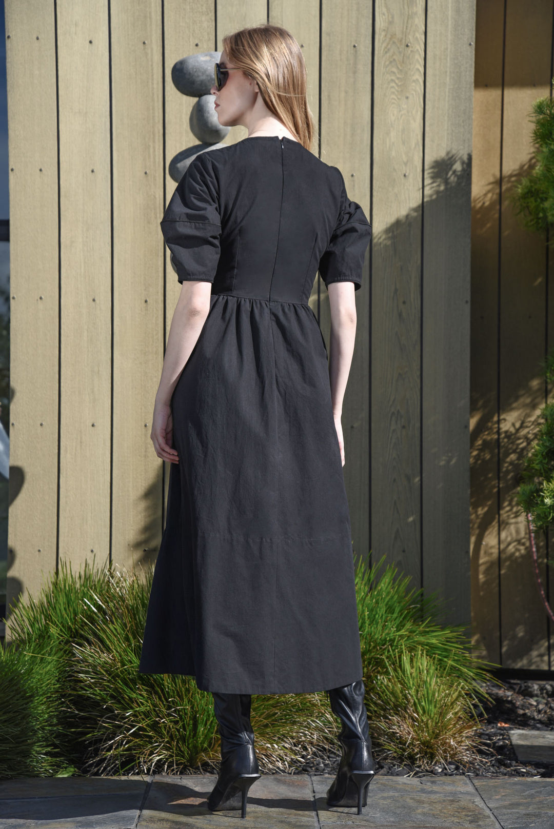 CAUGHT IN A TWIST Dress (Black)