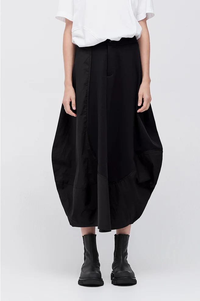 Wave Skirt (Black)