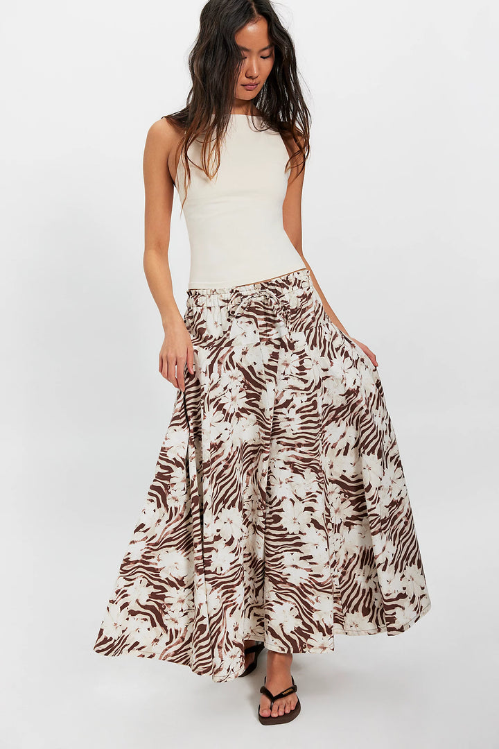 Zephyr Bustle Convertible Skirt (Chocolate Combo)