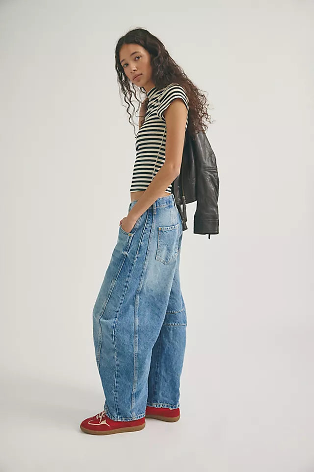 Good Luck Mid-Rise Barrel Jean (Ultra Light Beam)