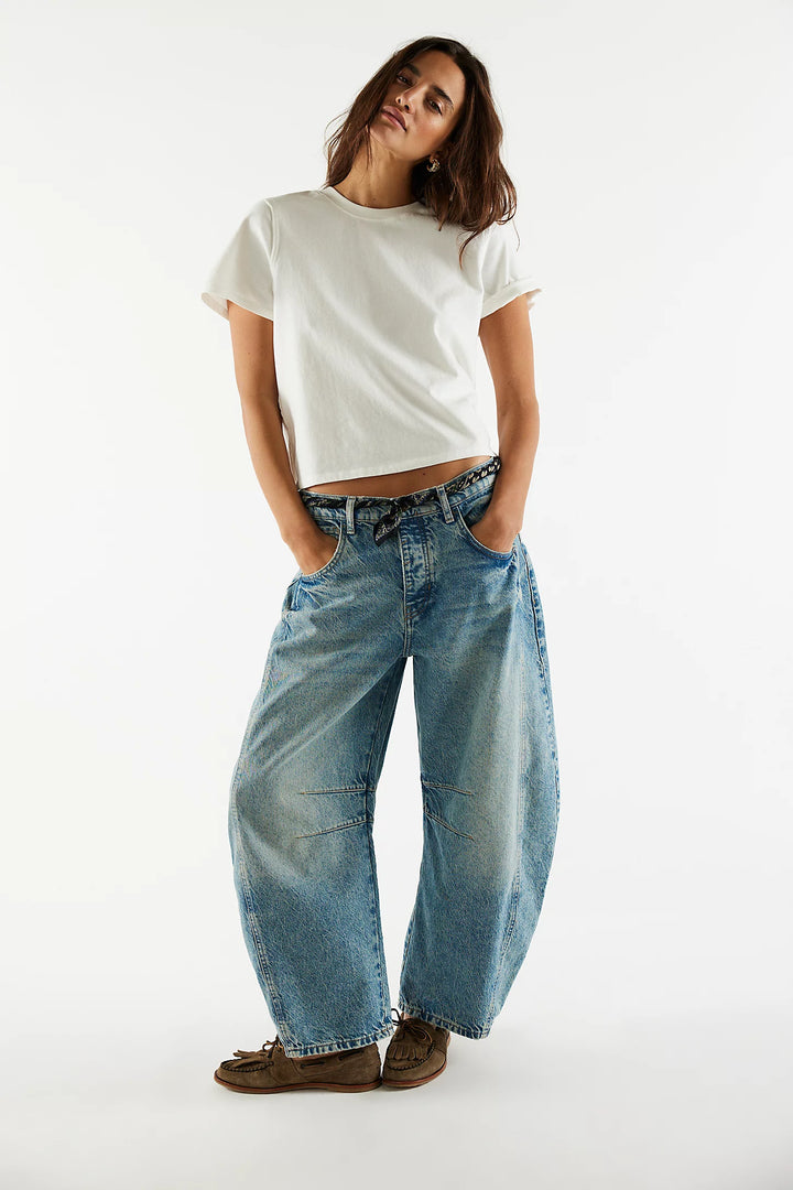 Good Luck Mid-Rise Barrel Jean (Ultra Light Beam)