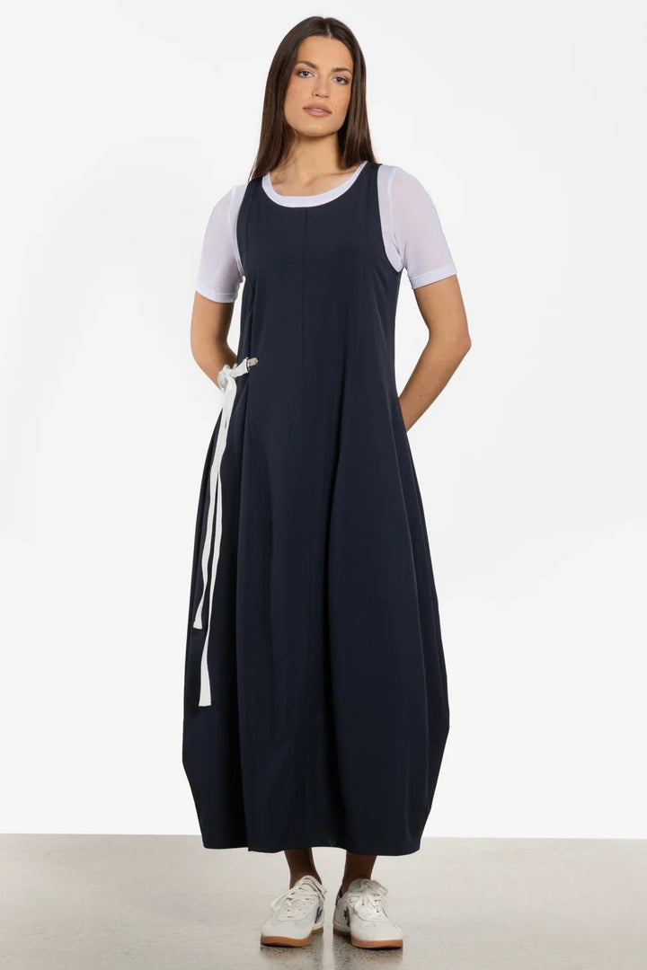 Juliana Bubble Hem Sleeveless Dress (Black)