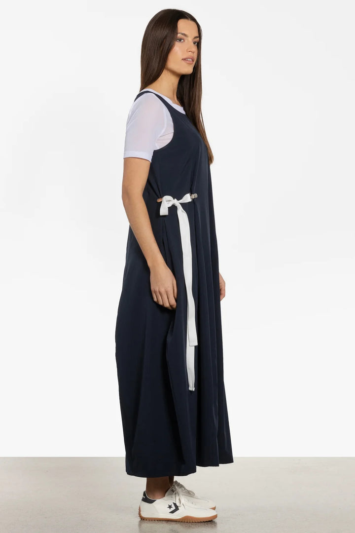 Juliana Bubble Hem Sleeveless Dress (Black)