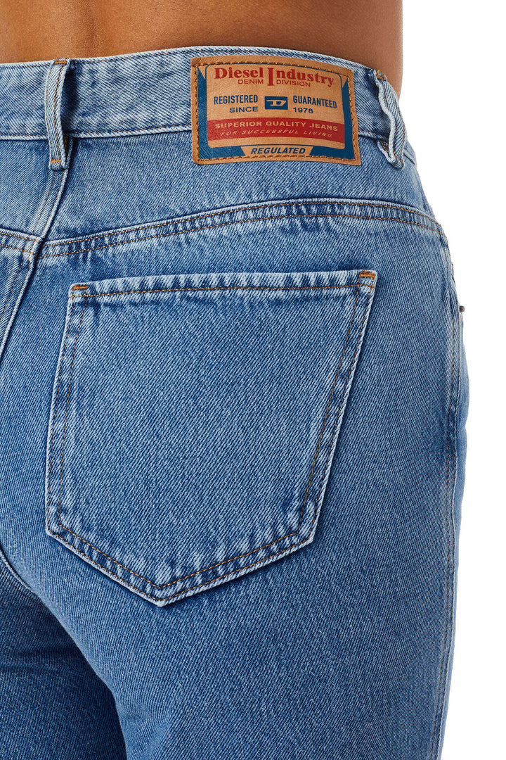 1994  L.32 Jeans