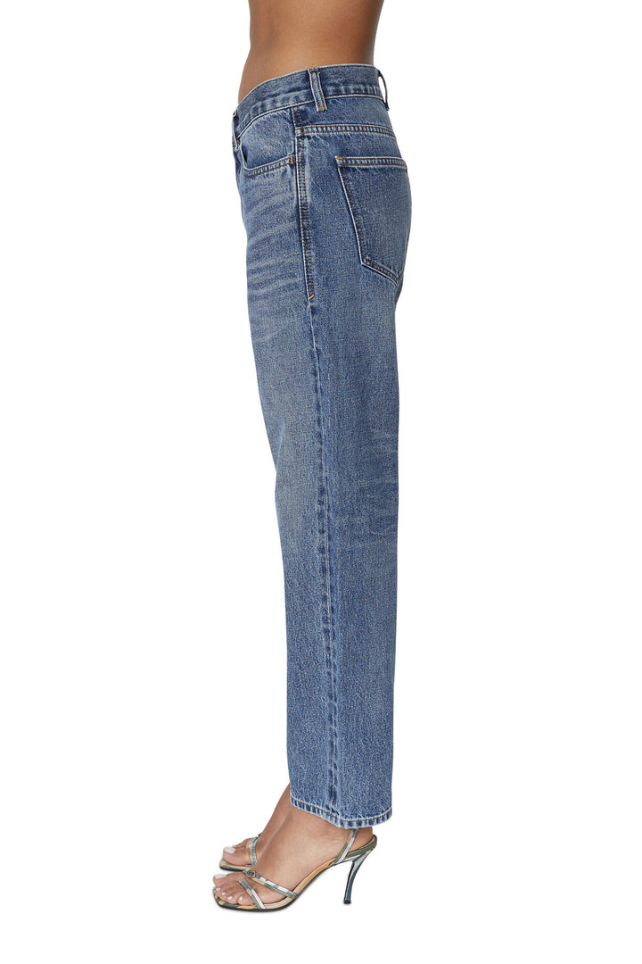 2016 D-AIR L.32 Jeans (Medium-Blue)