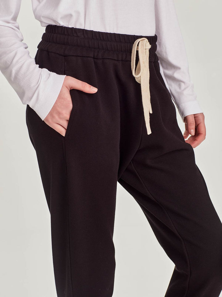 Porto Jogger (Black)